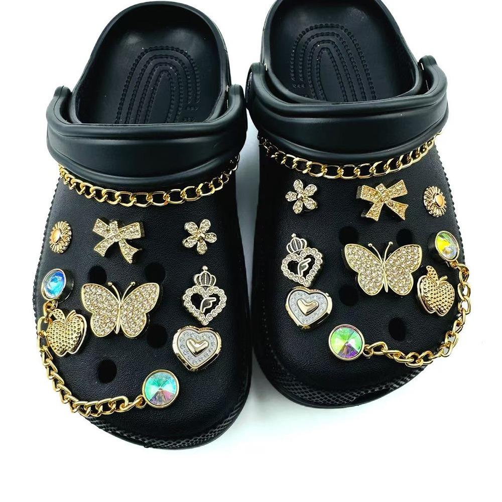 18PCS Summer Luxury Shoe Charms Set Accessories for Clogs Shoe Buckle Golden Chain Diamond Butterfly Flower DIY Shoes Decoration