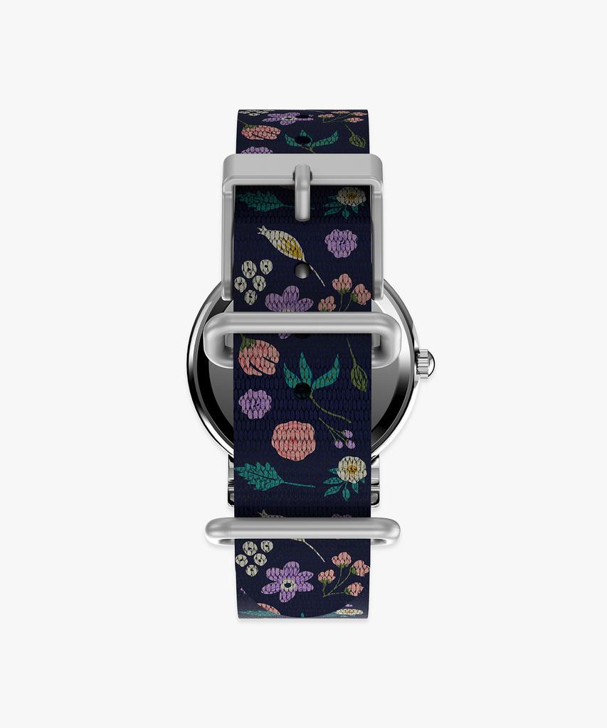 Taimaegseu X Peanuts Weekender Snoopy Floral Fabric Watch 31Mm