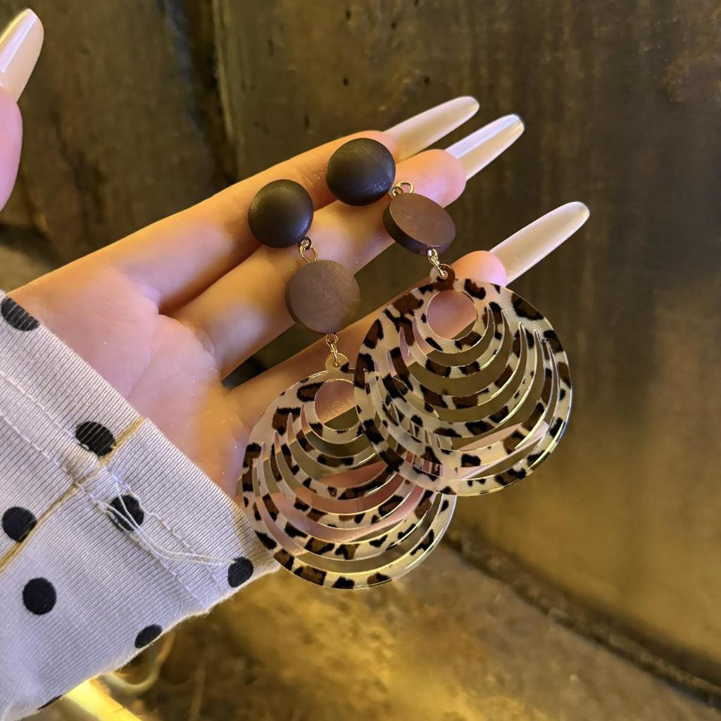 Hars Bloem Luipaardprint Oorbellen - Retro Zilveren Naald Ontwerp