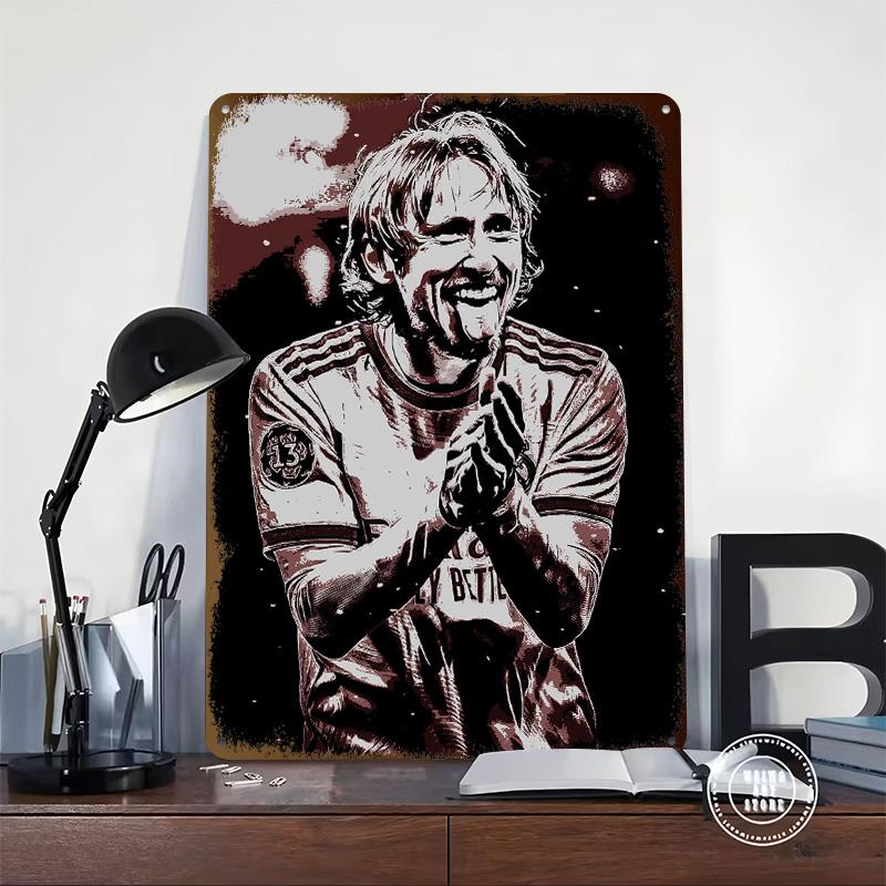 Luka Modric Football Art Poster Customized Wall Art Vintage Metal Signs Retro Tin Plaque for Man Cave Home Decorations House