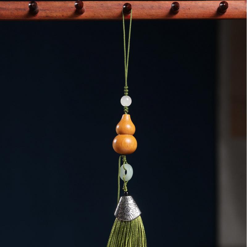 

Handmade Wood Natural Gourd Car Hanging Paired with Tassels for Schoolbag/Mobile Phone Pendant Decoration,Gift-giving, Etc