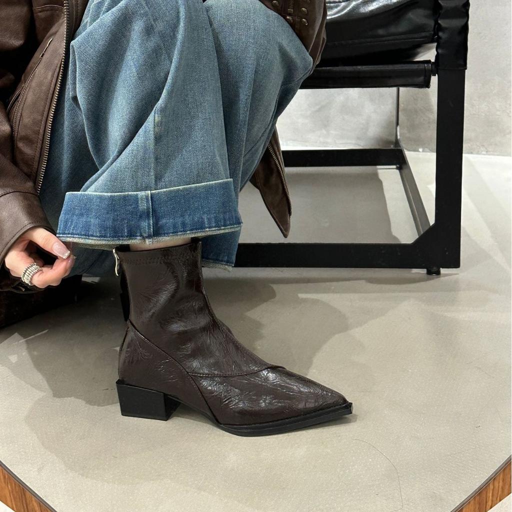 French thick heel pointed short boots women's autumn and winter thin boots middle heel rear zipper retro splicing and ankle boots
