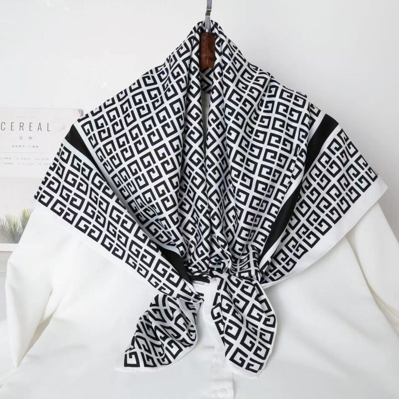 Versatile Shawl Animal Print Black And White Simple Large Square Scarf 90 * 90Cm Simulated Silk Twill Silk Women'S Silk Scarf