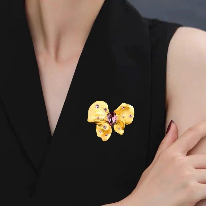 Retro Velký motýl Vysoce kvalitní slitina Brože z imitace křišťálu pro ženy Muži Přehnaná živůtka Coat Pin Příslušenství Šperky