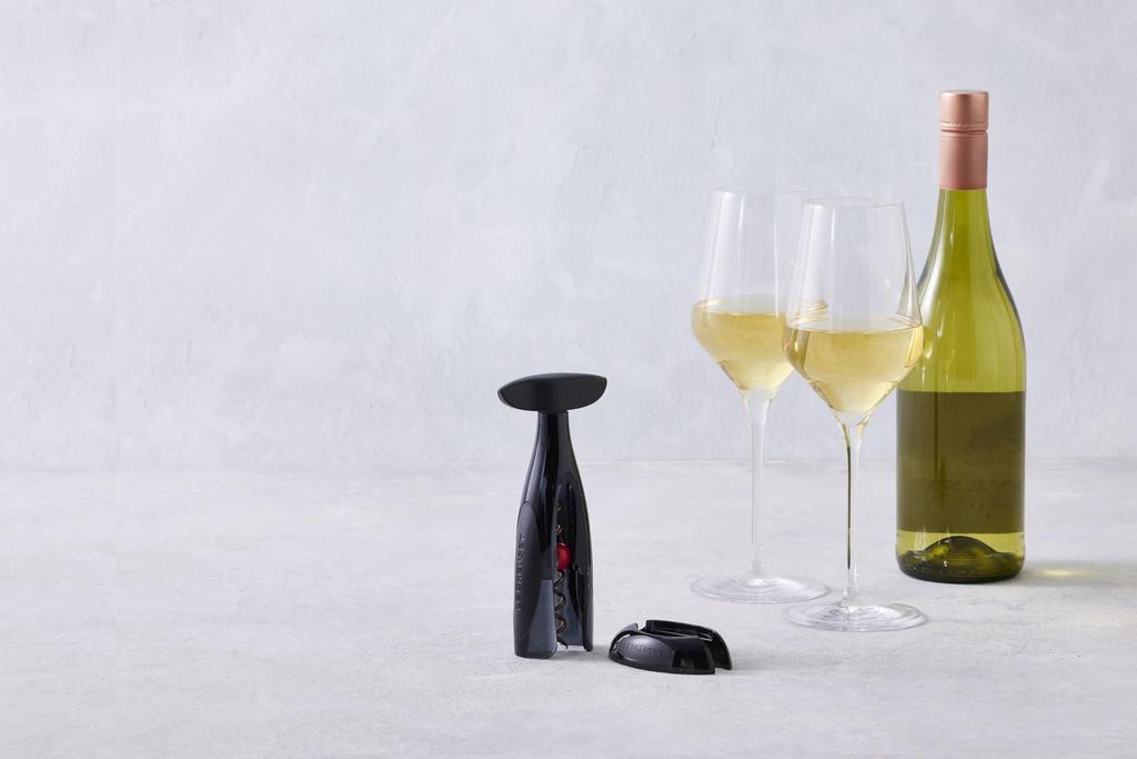 Le Creuset Wine Opener Accessory Trilogy™ Gift Set GS200 Black Beaujolais Nouveau [Official Japanese Retailer]