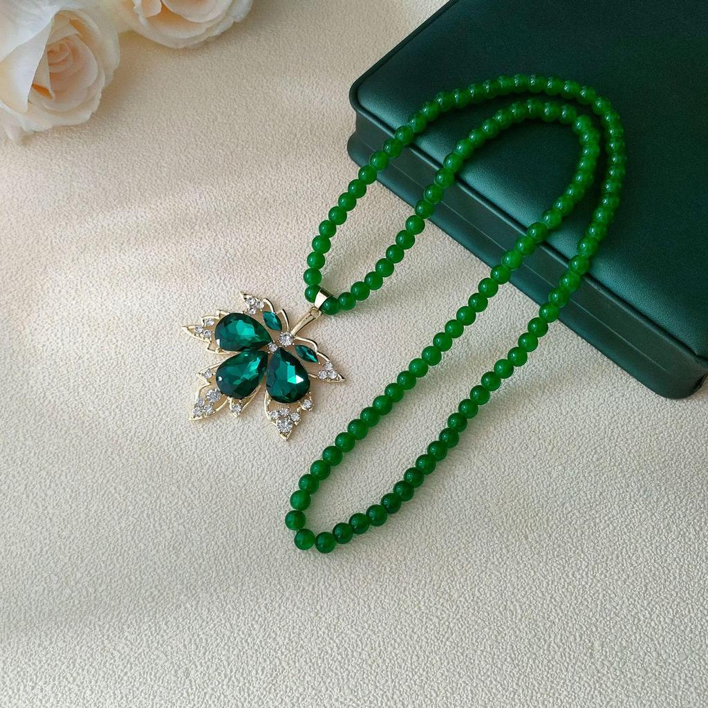 Retro Green Beaded Long Necklace: High-End Chinese Style Fall/Winter Sweater Chain