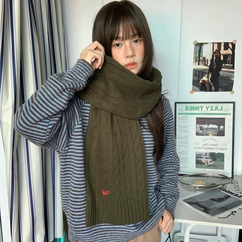 Luochi Wool Blend Embroidered Cable Knit Scarf: Retro Autumn/Winter Style Neck Gaiter for Women & Men