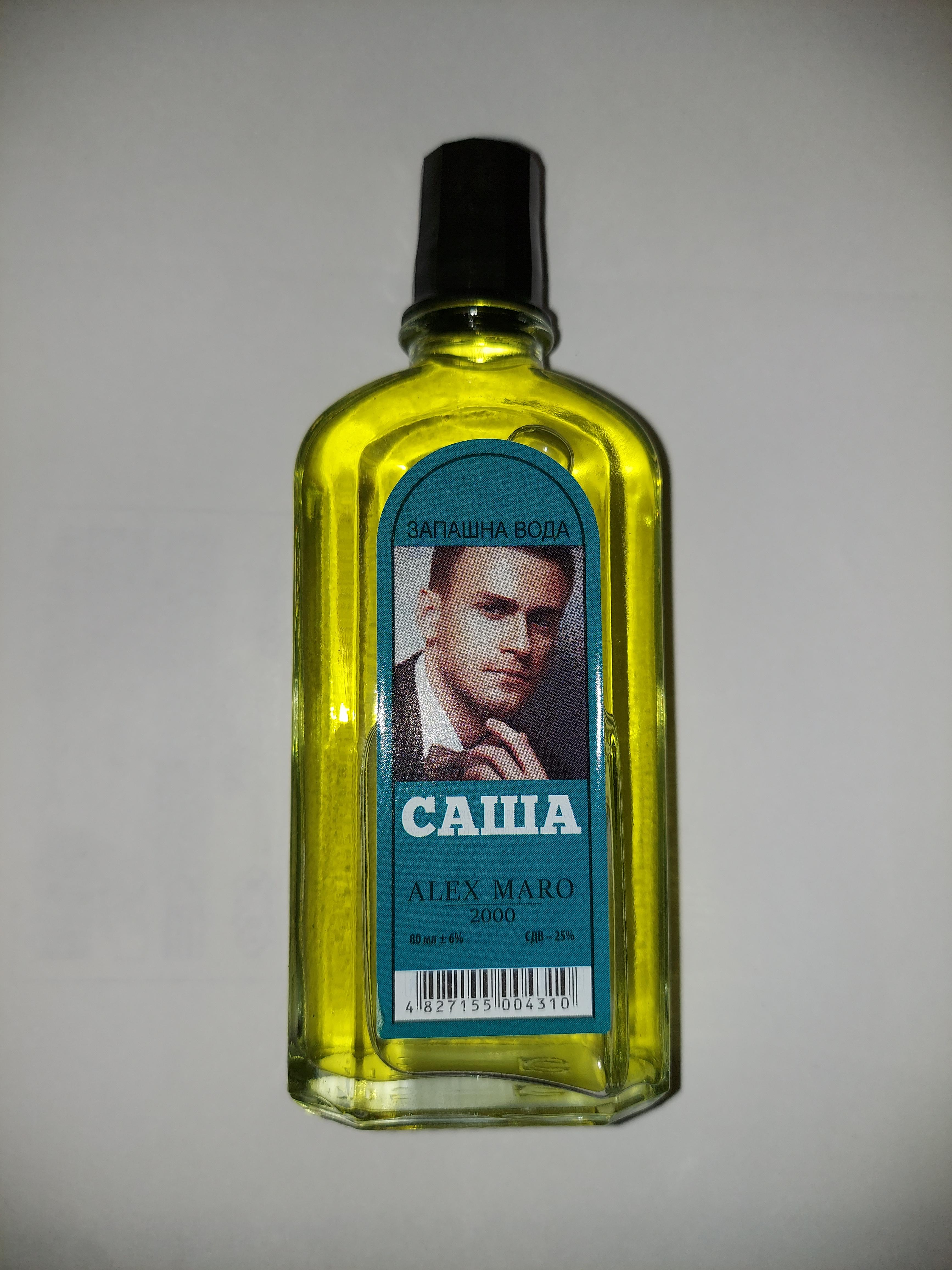 

Sasha Cologne 80 мл Ароматний, гігієнічний та освіжаючий засіб для догляду за шкірою Одеколон Ароматизована вода 2.7 рідких унцій денат 25% Засіб після гоління Догляд за шкірою 1 pcs