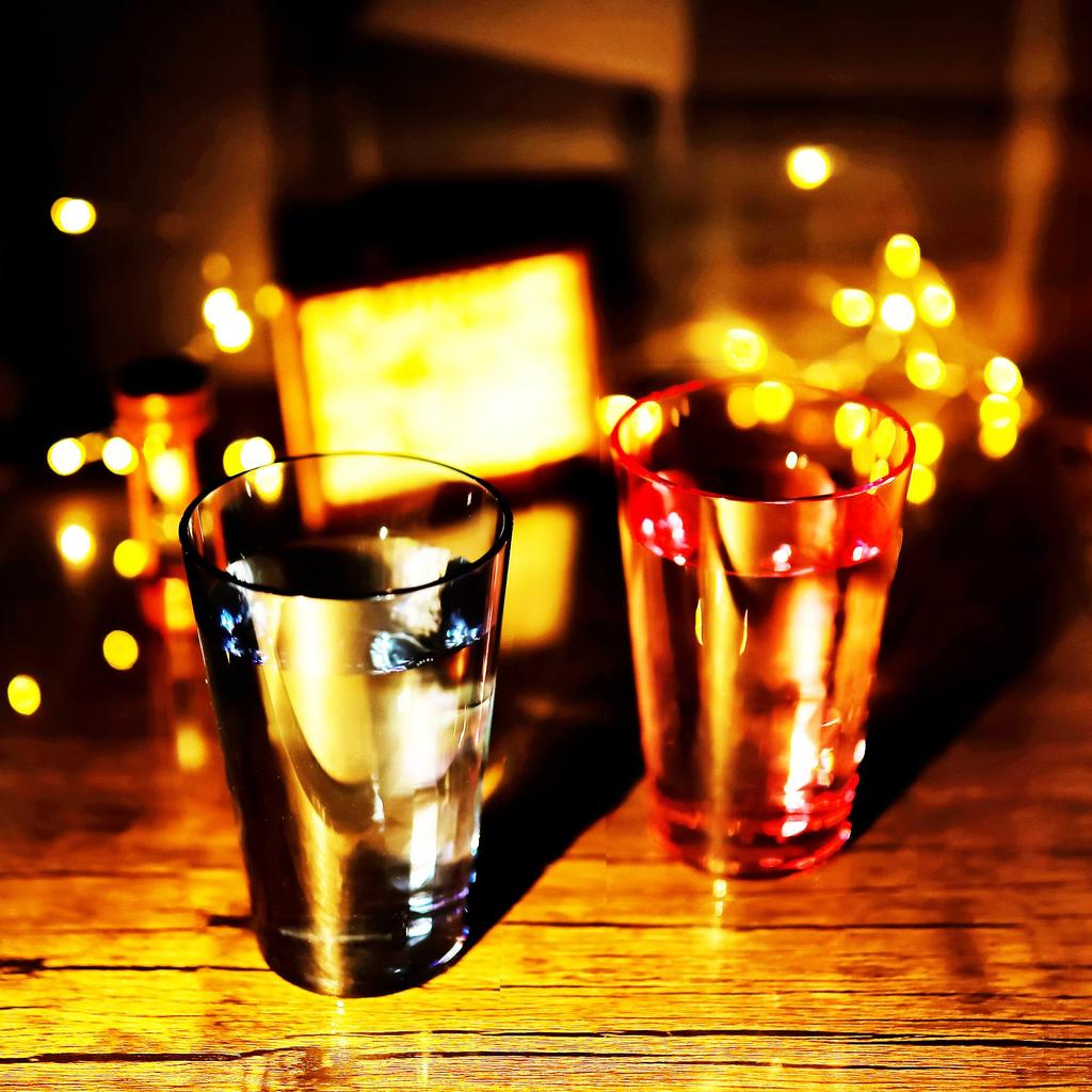 SCANDINOVIA [Made In Japan] 560ml Unbreakable Glasses with Diamond Design - Set of 6 - Unbreakable Plastic Cups - High-Grade Plastic Cups, BPA-Free,