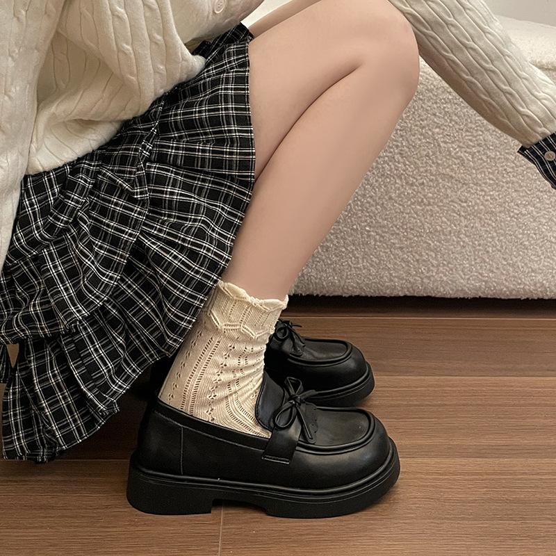 Высокая подошва увеличивающая рост маленькие кожаные туфли бант легкий вырез однотонные туфли модные повседневные универсальные ретро весенние и осенние модели 40 чёрный 3440₽