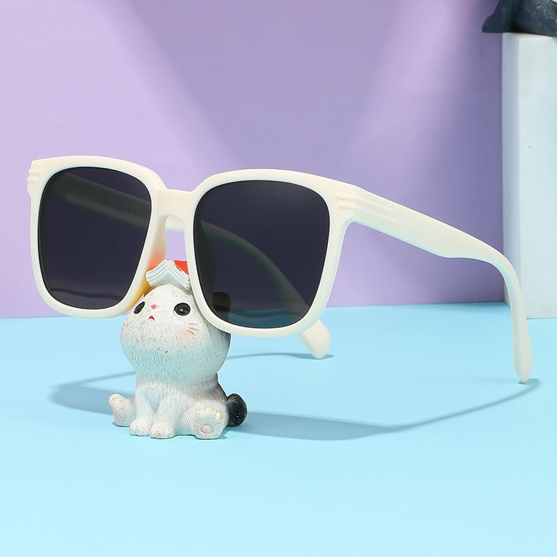 Trendy UV Protection Sunglasses for Kids - Ultra-Light, Summer Style