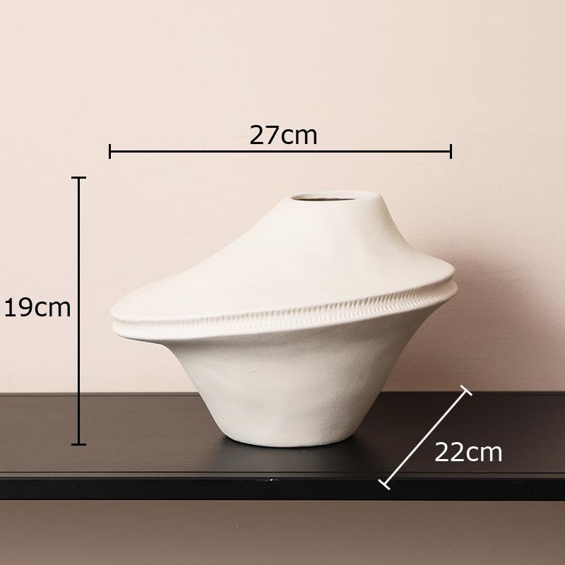 

Creative Slanted Frosted Ceramic Vase Minimalist Flower Pots Desk Decoration Flowers Arrangement Vases Room Aesthetic Decor