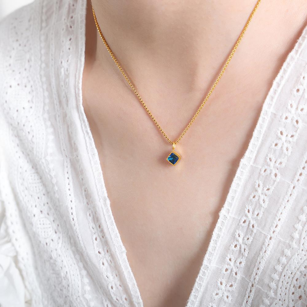 Elegant Zircon Glass Pendant Necklace with Pearl Chain