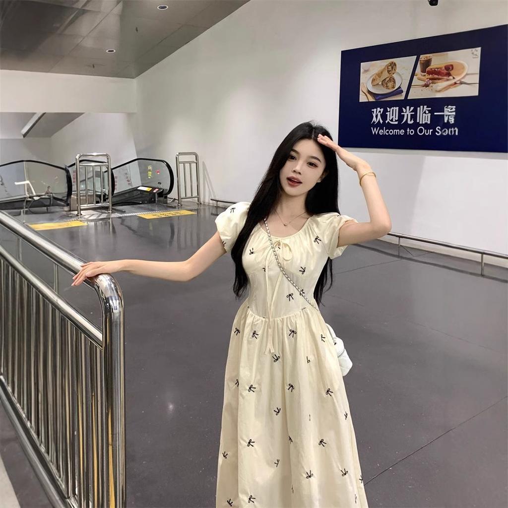 Coffee break French bubble sleeve dress women's summer new small waist temperament floral dress