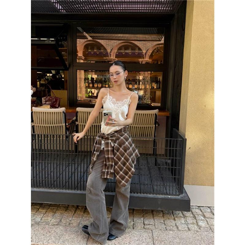 Trendy Street-style Lace-decorated Top Versatile Camisole For Layering Or Wearing On Its Own