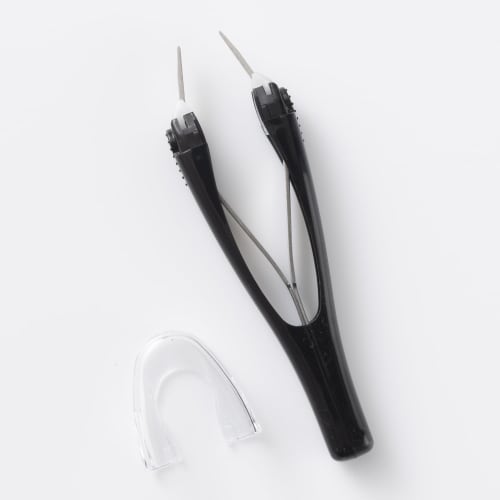 KAI Seki Magoroku One-Touch Tweezers Flat Tip Tweezers Painless Cap Included HC3508