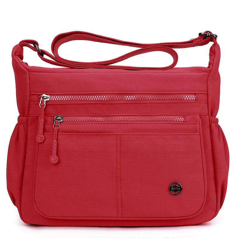 Women's Large Capacity Shoulder Bag Multi-Compartment Lightweight Crossbody Bag