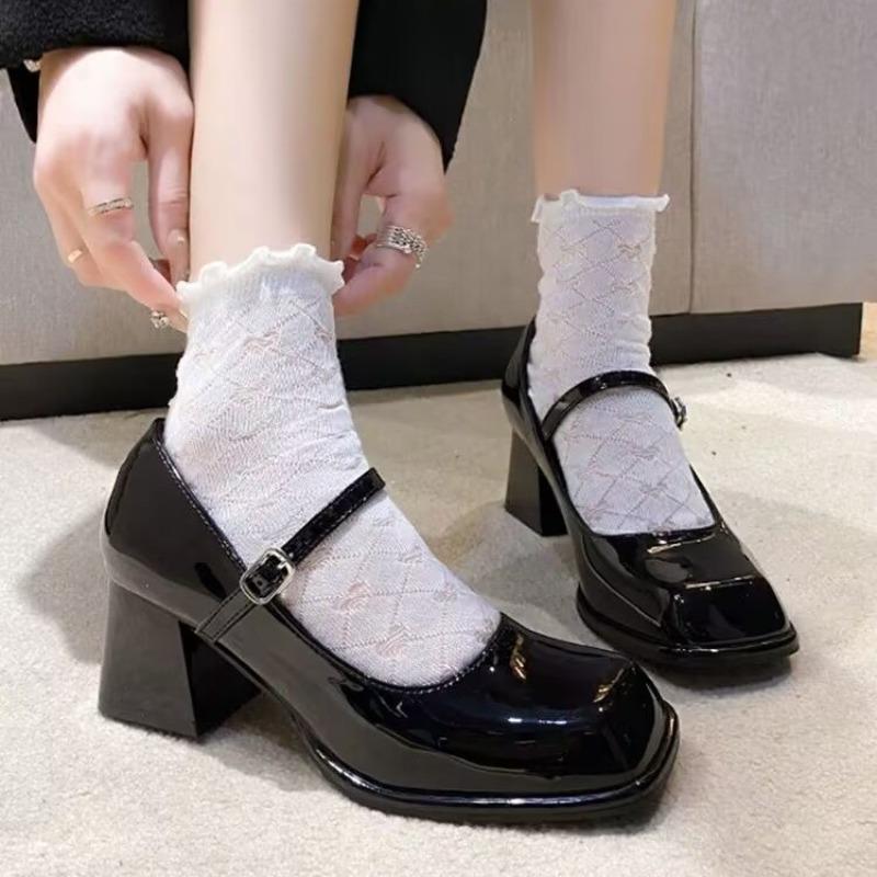 Mary Janes Vintage Black Sandals Woman Buckle Non-Slip Casual Medium Heels Office Ladies Solid Elegant Heels Korean Pumps