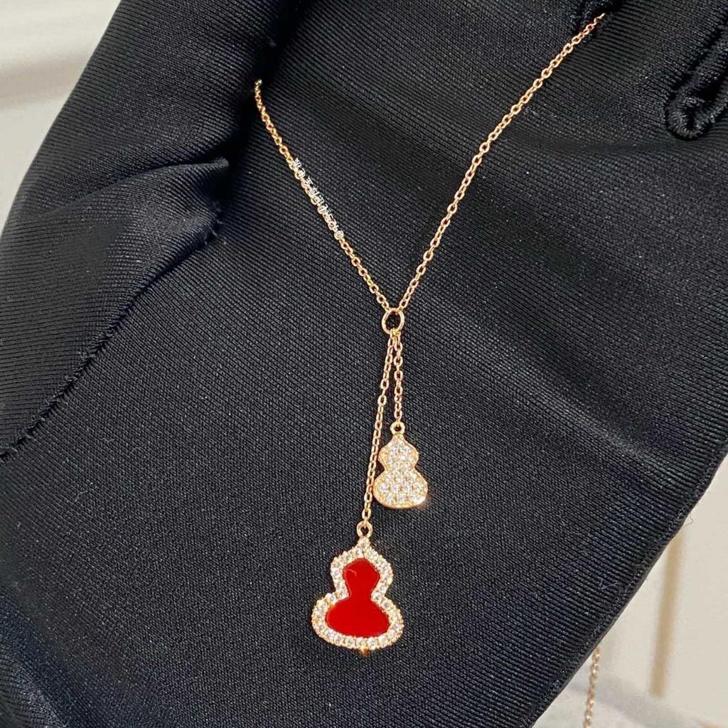 V Gold Double Gourd Necklace Women's Rose Gold Lucky Fulu Agate Collarbone Chain