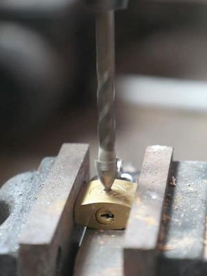 2 stücke Fliesen Bohrer Glas Zement Beton Metall Marmor Spezielle Hohe Härte Vierschneidige Legierung Bohrer Trockenbohren 5-12mm