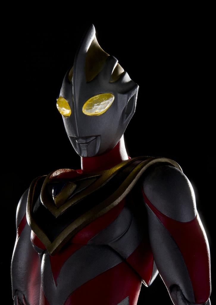 TAMASHII NATIONS Ultraman Gaia ULTRA-ACT (V2)