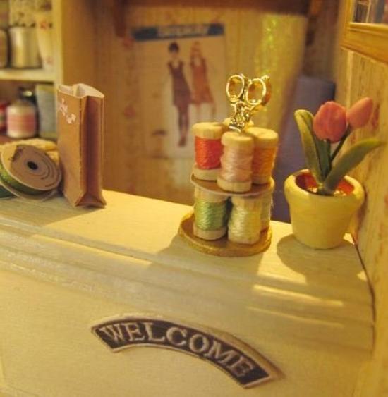 Dollhouse DIY Kit Set Miniature European Travel Diary Dressmaking Shop PT-ETJ02
