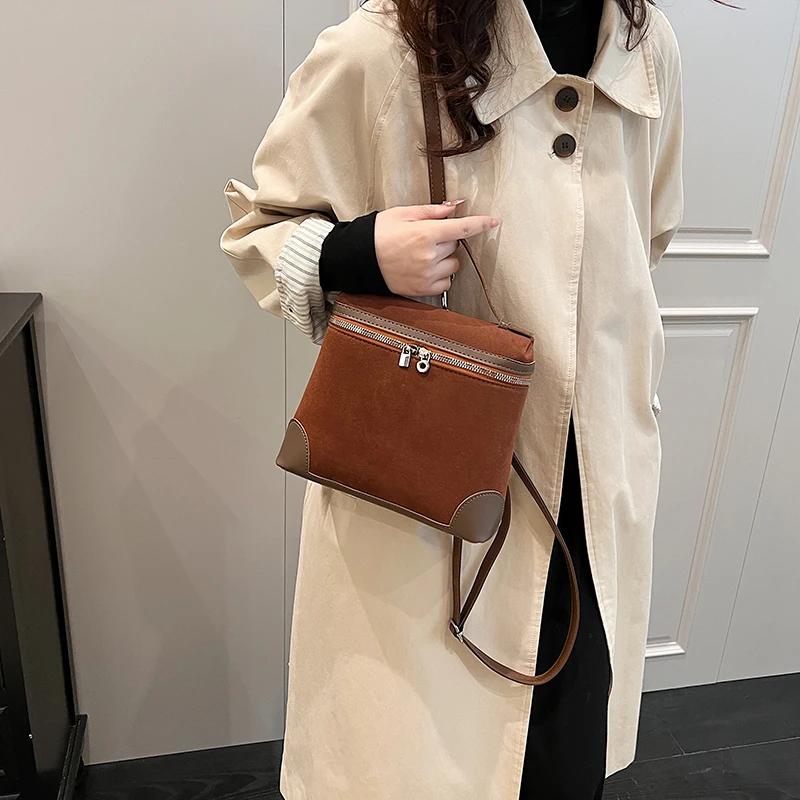 Solid zipper shoulder bags for women pocket with flap bucket type comfortable PU bags high quality fashionable