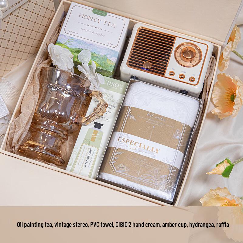 Women s Day Camellia Gift Set