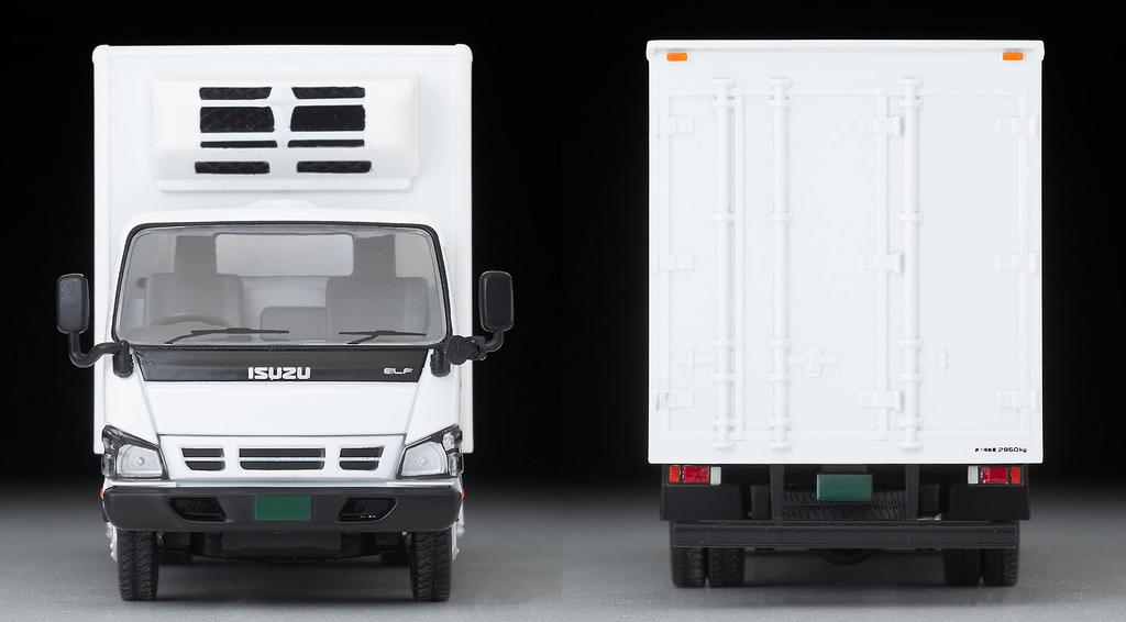 Tomica Limited Vintage Neo 164 Scale LV-N195c Isuzu Elf Panel Van Family Mart Finished Model 313007