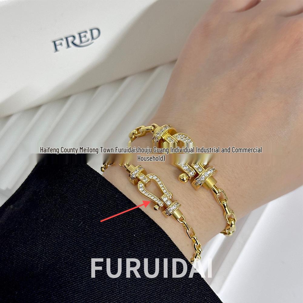 Fred 18k zeltīts dimanta pakavs sprādzes