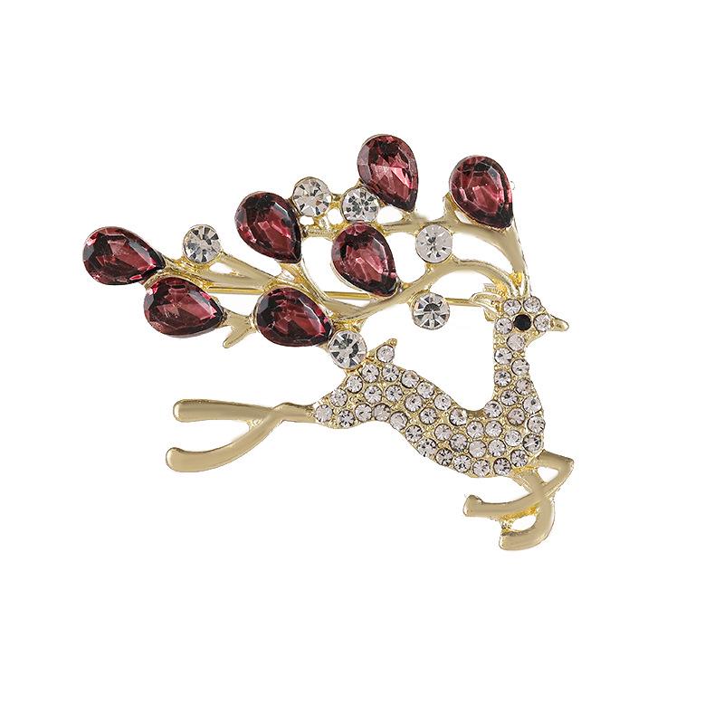 High-End Gold Deer Brooch - Unique Fashion Jewelry Accessory