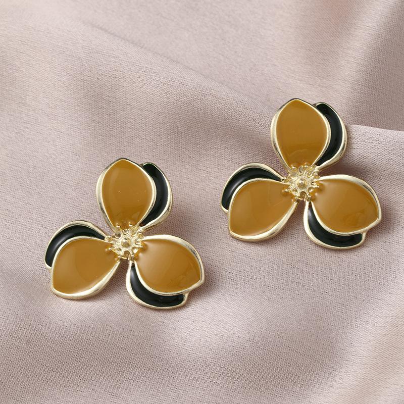 Hot Sale Korean Design Black Oil Dripping Flower Earrings