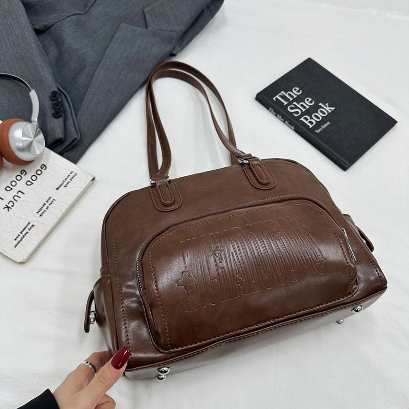 Women's Retro Y2K Underarm Bowling Bag: Large Capacity, Simple, Versatile Shoulder Handbag for Casual Commute.