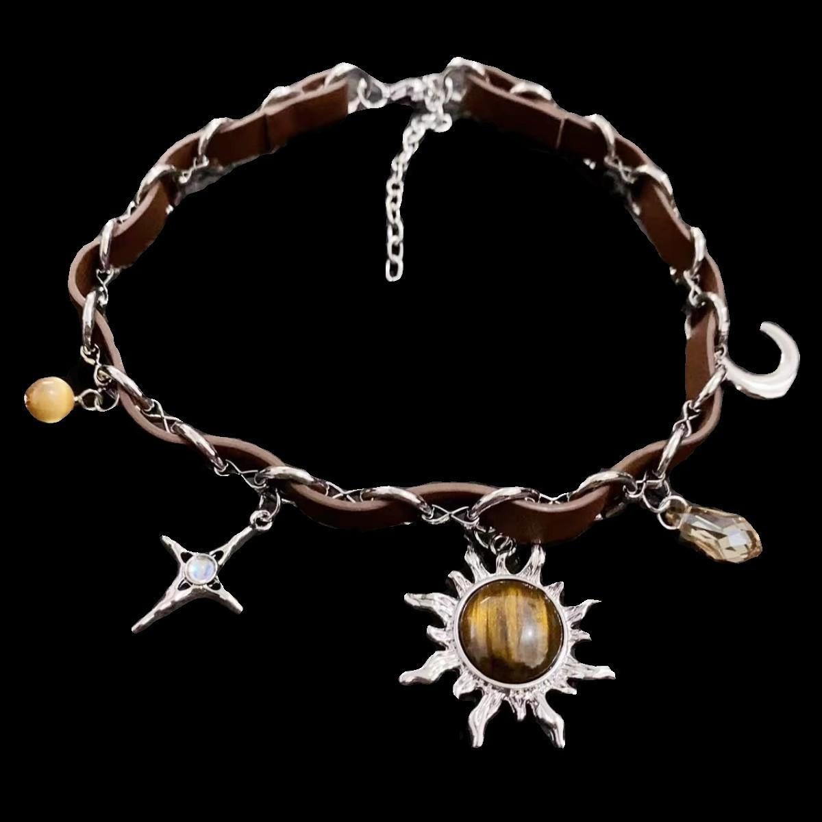 

Maillard Brown Blazing Sun Astral Collar Niche Design Vintage Hottie Chocker Necklace Men and Women