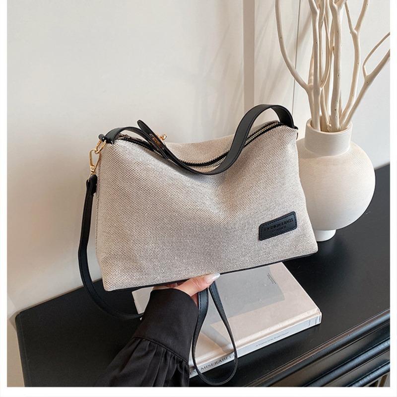 Large-capacity, Personalized and Trendy Single-shoulder, Underarm, Crossbody Dumpling Bag for Women