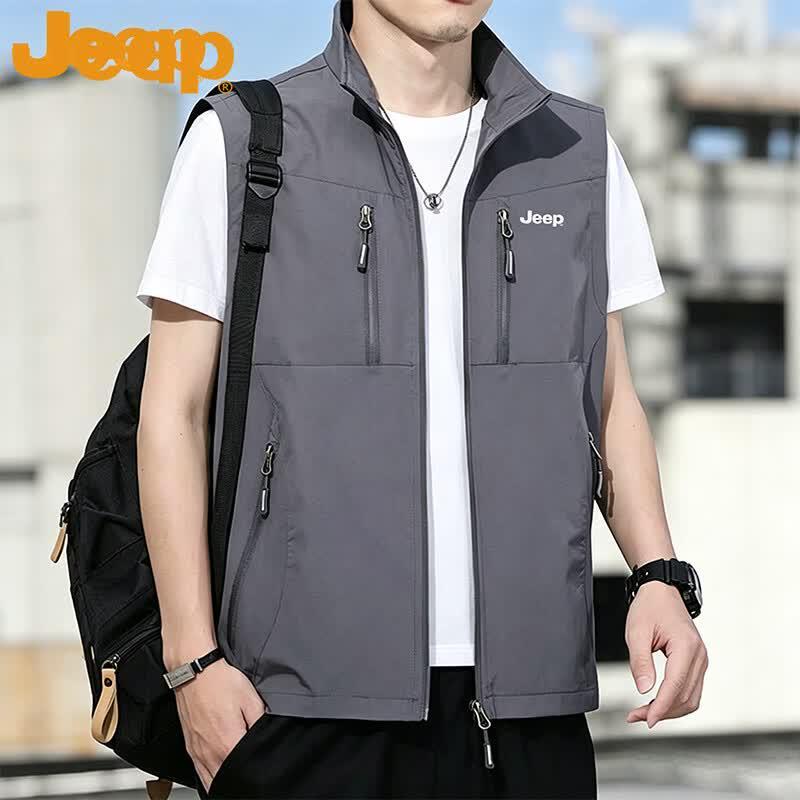 Jeep Men's Lightweight Multi-Pocket Casual Vest