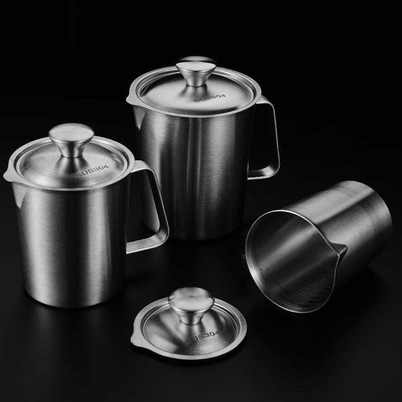 Titanium Alloy Measuring Cup with Lid and Scale