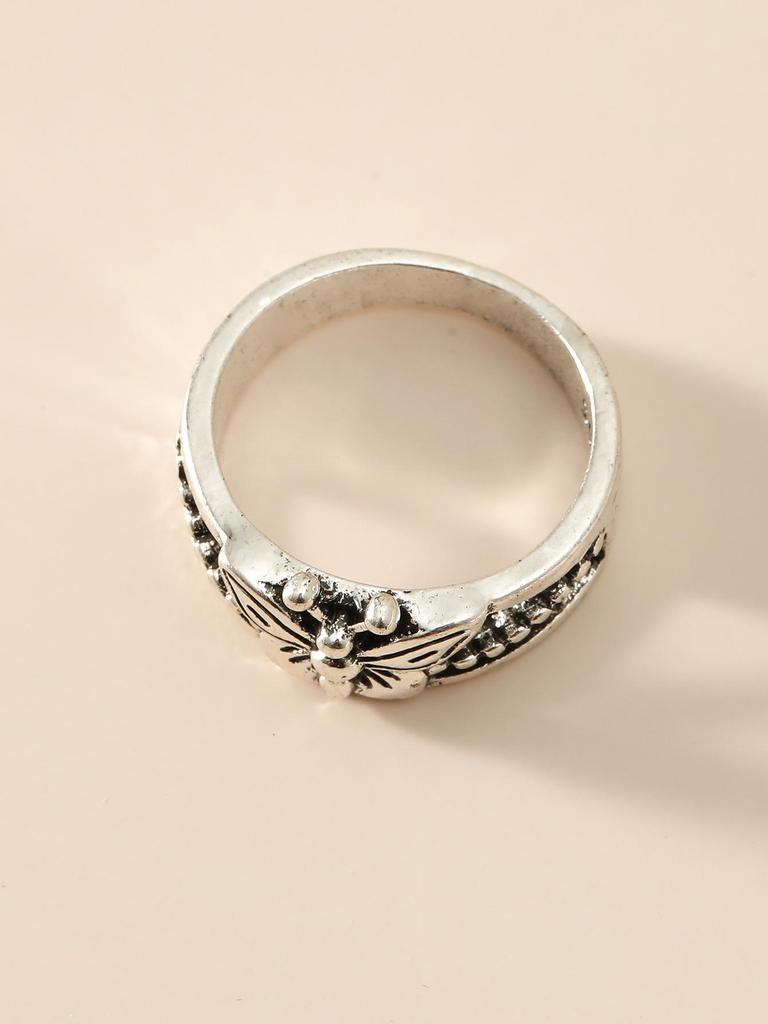 Retro Butterfly Ring: European & American Fashion Trend