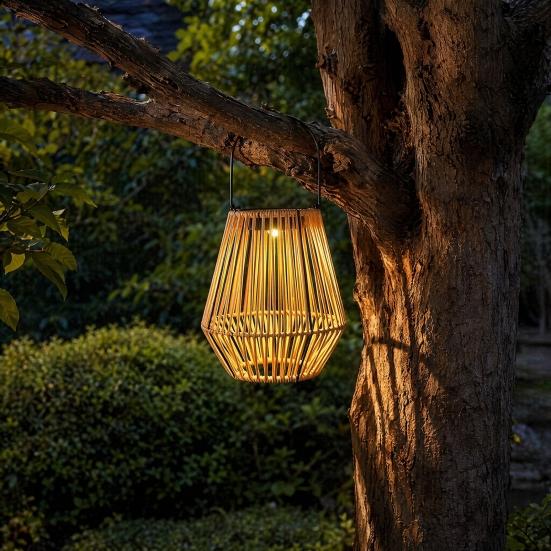 Nostalgie Rattan Woven Solar Lantern, Outdoor Faux Light, Rustic Waterproof Powered Hanging Lantern for Garden Balcony Patio Porch Decor