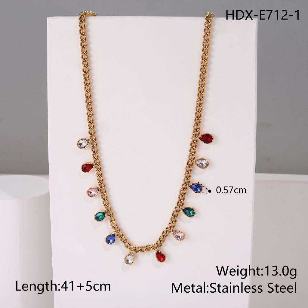 18K Gold Plated Colorful Heart Rhinestone Necklace - European & American Trend, Stainless Steel, Women's Light Luxury Fashion Accessory.