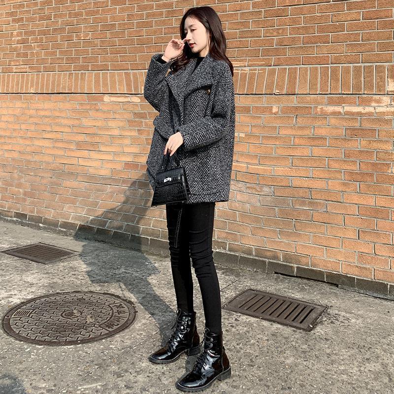 

2025 Autumn/Winter Plaid Petite Woolen Coat - Mid-Length, Loose Fit for Women XL