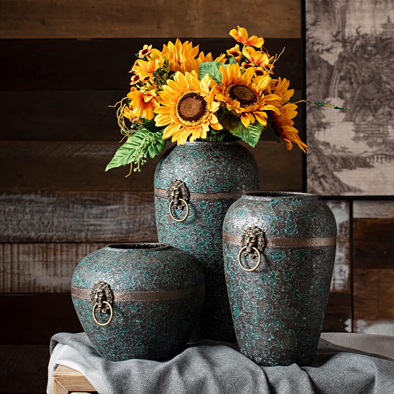 Jingdezhen Retro Ceramic Vase with Blue Copper Ring