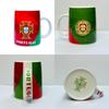 Kubek Pamiątkowy Mistrzostw Świata w Piłce Nożnej - Ceramiczny Kubek do Kawy z Nadrukiem Godła Drużyny, 350ml, Bezpieczny w Kuchence Mikrofalowej i Zmywarce, Idealny Prezent dla Fanów Piłki Nożnej