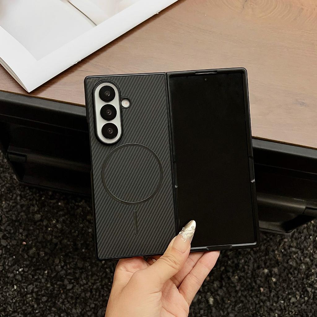 For Samsung Galaxy Z Fold7 5G Magnetic Case Carbon Fiber Texture Folding Phone Cover