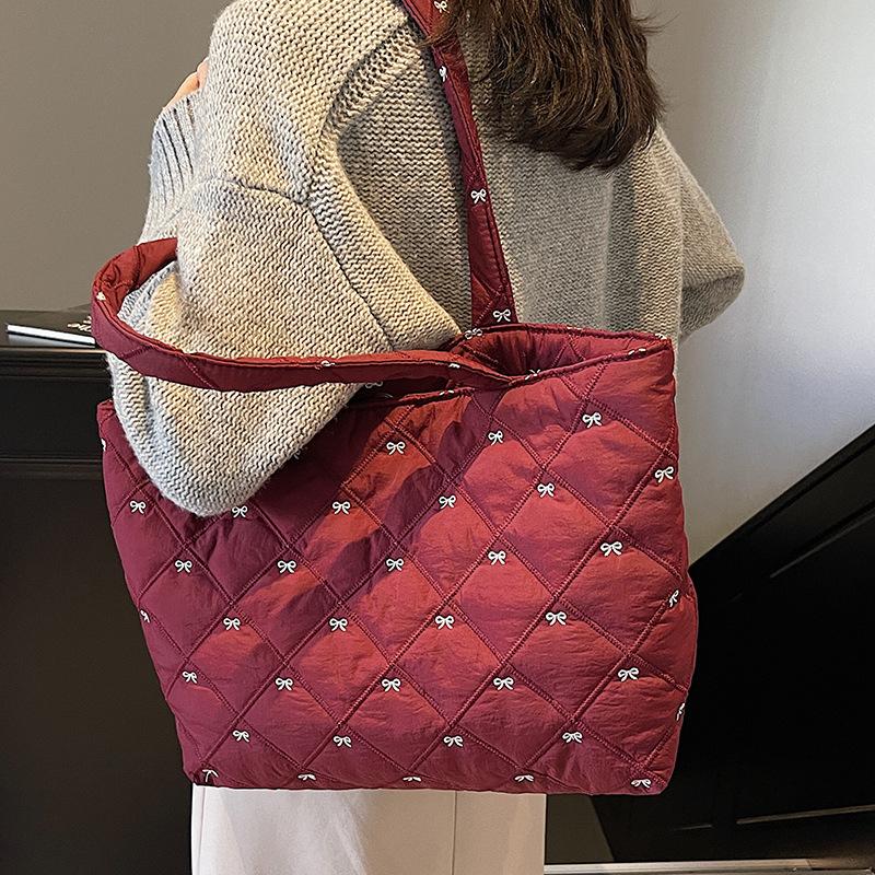 College Students Commuting Toy Bag for Class for Women Lazy Style New Autumn and Winter Bag One-shoulder Crossbody Bag Casual Armpit Bag