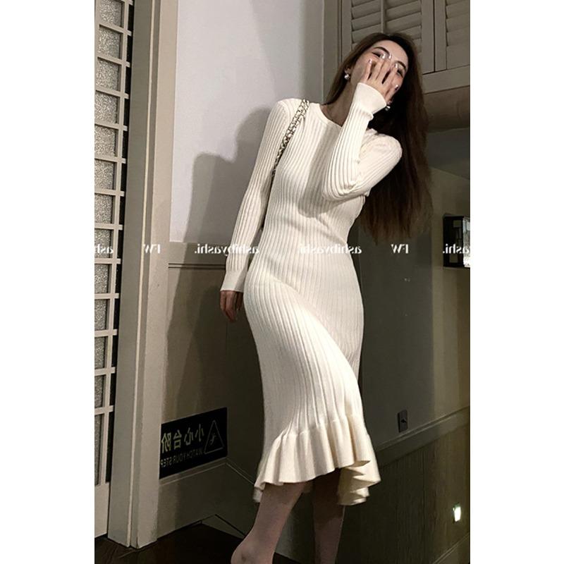 Today's Fashion Is Beautiful, Chic, Unique, Fashionable and Gentle Knitted Hip-wrapped Long Dress