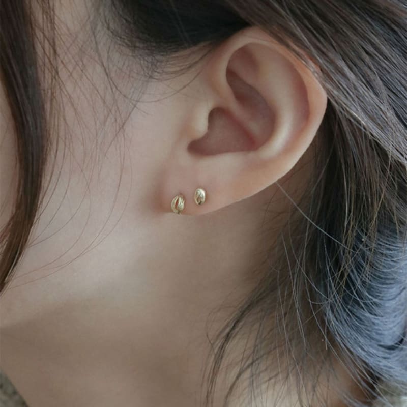 Youngglow 14k Oval Round Piercing Earrings