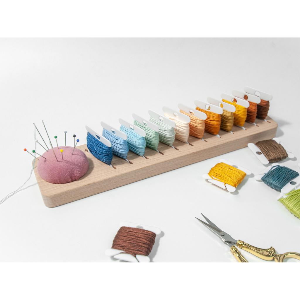 Wooden Thread Holder for Holding Plastic Thread Plates and Sewing Pins, 12 Slots Embroidery Thread Rack for Embroidery