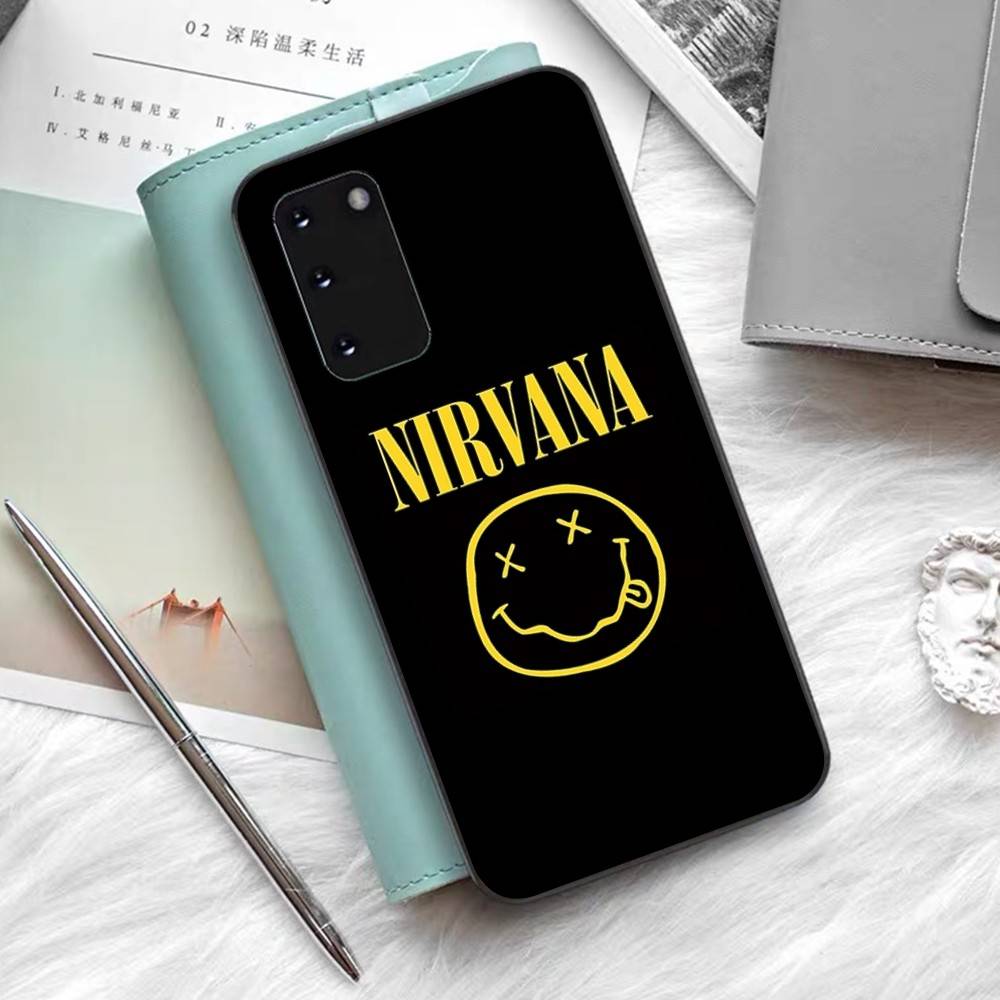 

N-Nirvanaes Rock Band Phone Case For Samsung S 24 Fe 25 Ultra Plus 20 Lite 21 30 22 23 24 22 Ultra 5G Fundas Samsung S20 fe