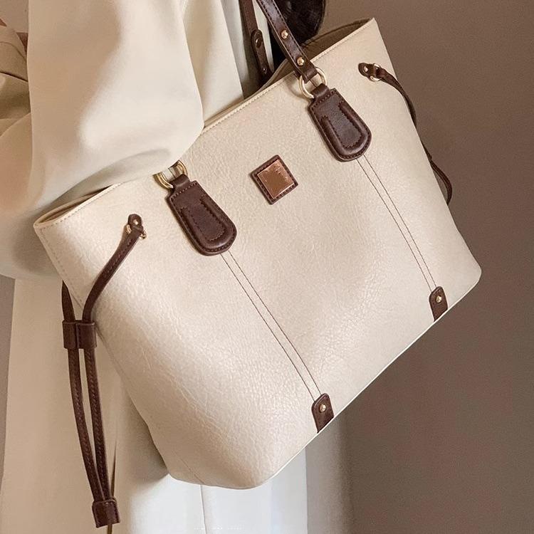 New Simple Retro Large Capacity Underarm Tote Bag Fashionable Trendy Single Shoulder Cross Shoulder High End Tote Bag